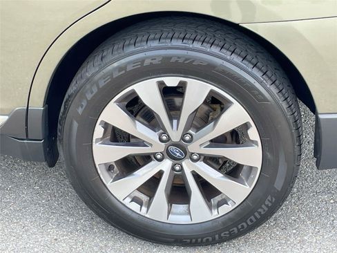 Used 2019 Subaru Outback 2.5i Touring w/ Popular Package #3A AWD/4WD image 11