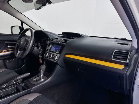 Used 2017 Subaru Crosstrek 2.0i Premium image 32