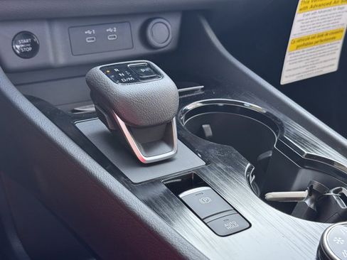 New 2025 Nissan Rogue SV AWD/4WD image 32