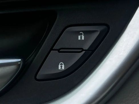 Used 2014 Cadillac XTS Premium FWD image 44