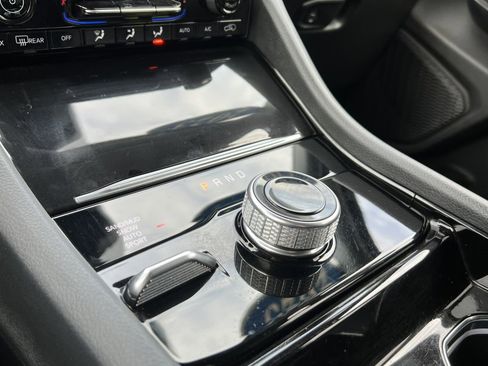 Used 2023 Jeep Grand Cherokee L Limited w/ Trailer Tow Group (B) image 28