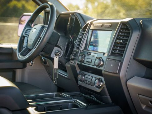 Used 2019 Ford F150 XL w/ Equipment Group 101A Mid image 12