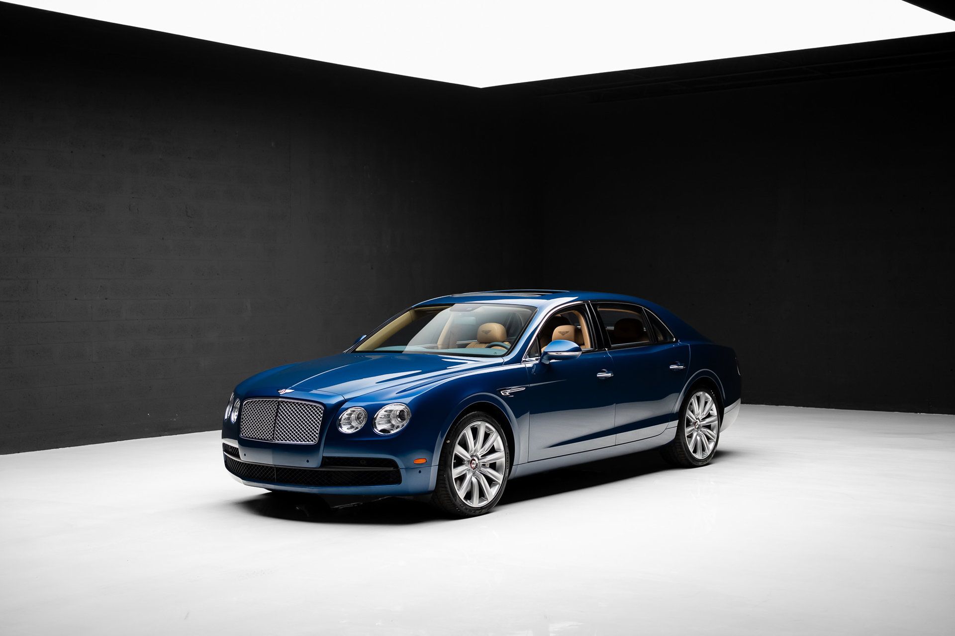 Used 2016 Bentley Flying Spur V8 AWD/4WD image 4