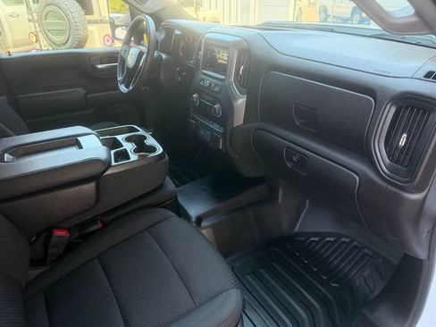 Used 2025 Chevrolet Silverado 2500 W/T AWD/4WD image 13