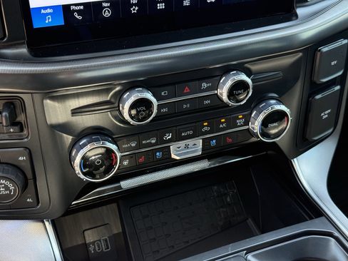 Used 2025 Ford F150 Platinum w/ Equipment Group 702A High image 23