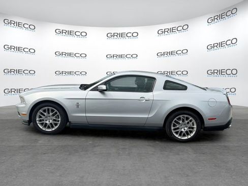 Used 2012 Ford Mustang Premium RWD image 4