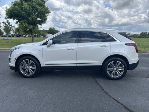 Used 2025 Cadillac XT5 Premium Luxury w/ Technology Package FWD image 6