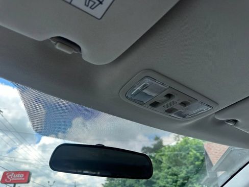 Used 2017 Honda HR-V EX image 18