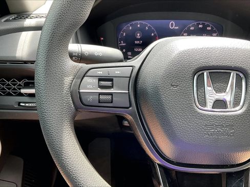 Used 2024 Honda Accord EX image 11
