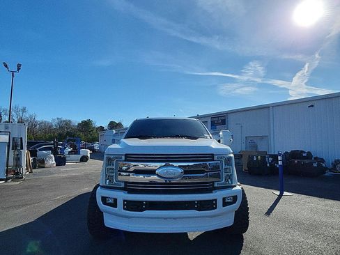 Used 2017 Ford F250 XLT image 8