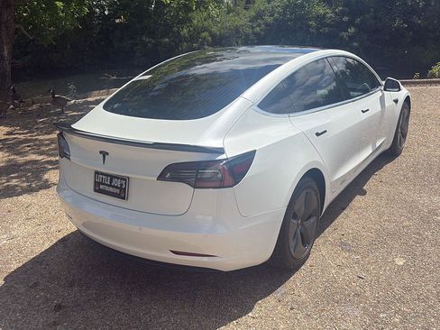 Used 2019 Tesla Model 3 Standard Range RWD image 5
