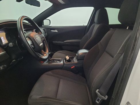 Used 2020 Dodge Charger SXT w/ Blacktop Package RWD image 17