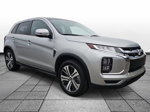 Used 2025 Mitsubishi Outlander Sport ES AWD/4WD image 3