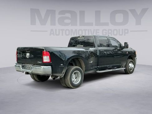 Used 2024 RAM 3500 Tradesman w/ Chrome Appearance Group image 5