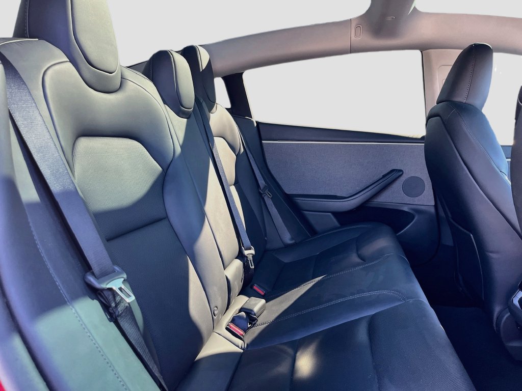 Used 2025 Tesla Model 3 Long Range RWD image 28