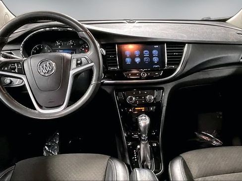 Used 2021 Buick Encore Preferred FWD image 8