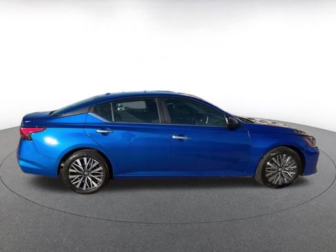 Used 2025 Nissan Altima 2.5 SV image 15