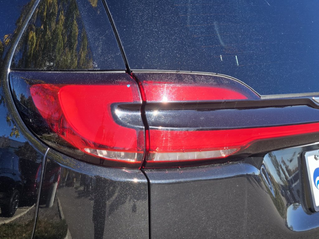 Used 2024 Chrysler Pacifica Touring-L FWD image 13