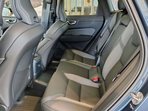 New 2026 Volvo XC60 T8 Ultra w/ Climate Package AWD/4WD image 15