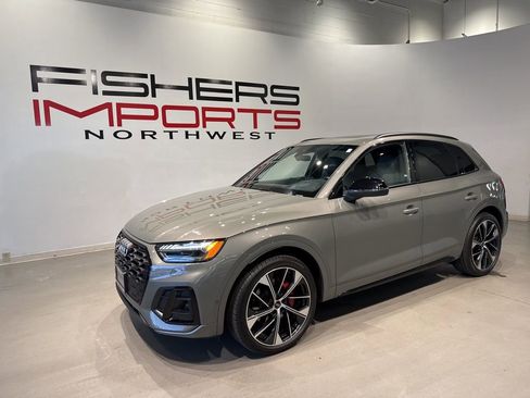 Used 2024 Audi SQ5 Prestige image 9