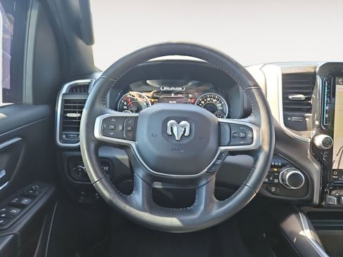 Used 2022 RAM 1500 Big Horn AWD/4WD image 12