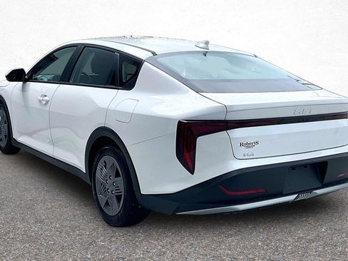 Used 2025 Kia K4 FWD image 5