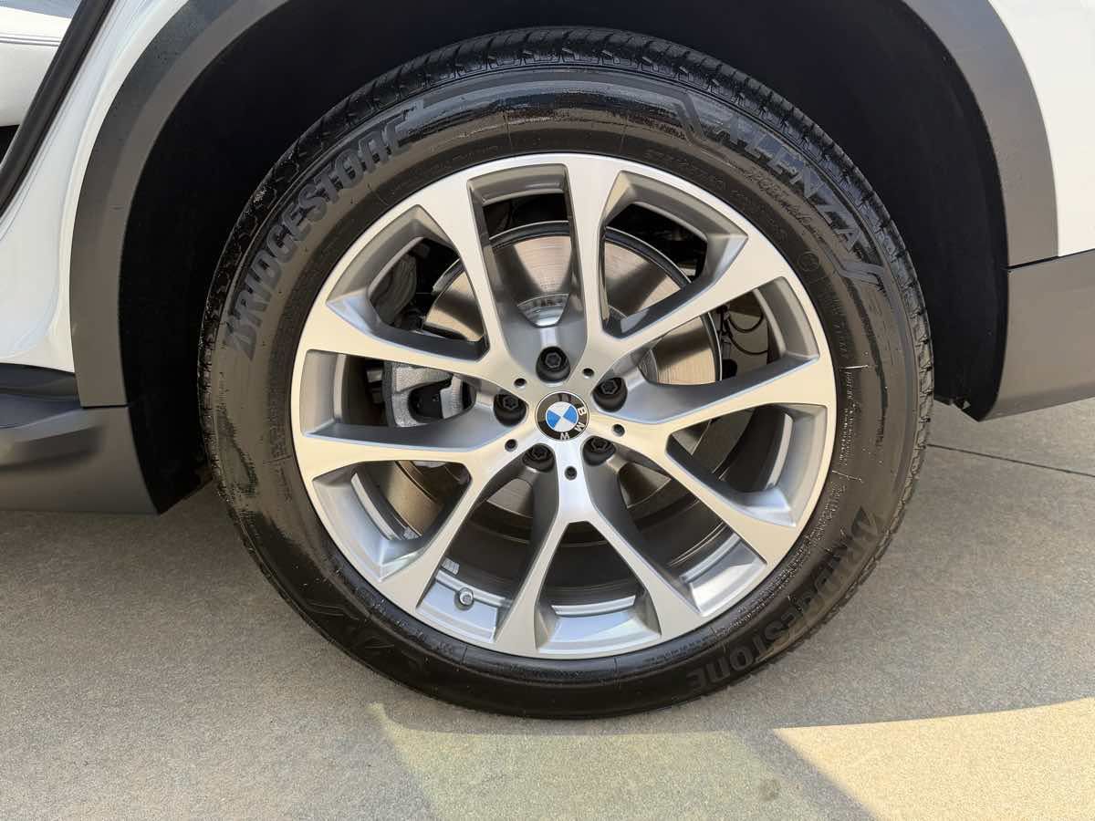 Used 2026 BMW X5 xDrive40i AWD/4WD image 48