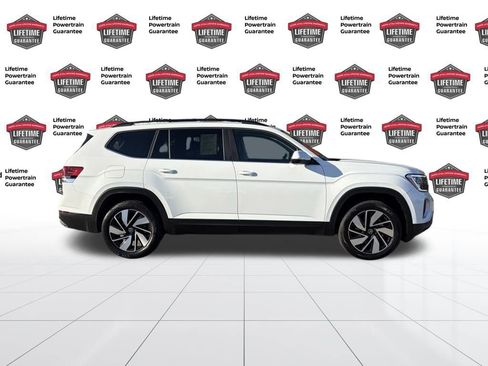 Used 2024 Volkswagen Atlas SE image 7
