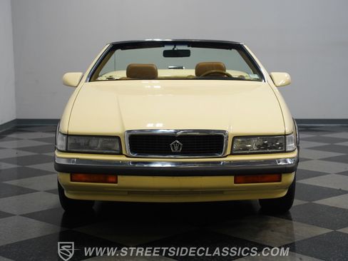 Used 1989 Chrysler TC by Maserati FWD image 17