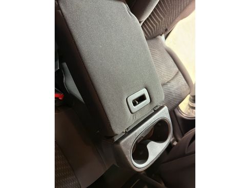 Used 2018 Dodge Journey SE w/ Popular Equipment Group FWD image 27