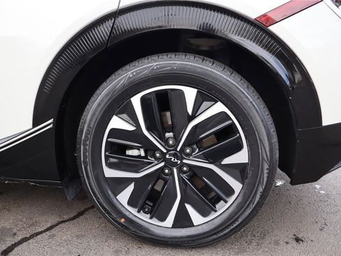 Certified 2023 Kia EV6 Wind image 11