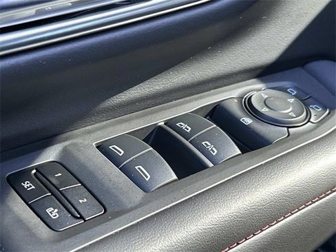 Used 2024 Chevrolet Suburban RST image 19