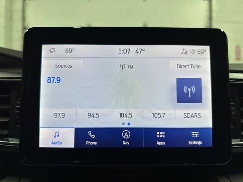 Used 2024 Ford Explorer XLT w/ Equipment Group 202A AWD/4WD image 30