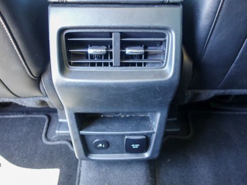 Used 2024 Ford Edge Titanium image 25