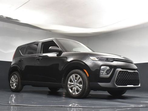 Certified 2020 Kia Soul LX FWD image 29