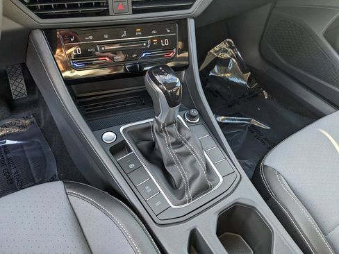 New 2026 Volkswagen Jetta SE FWD image 23