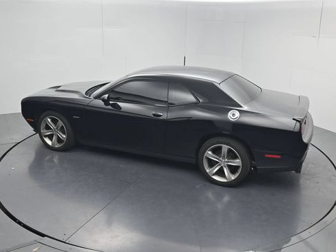 Used 2016 Dodge Challenger R/T RWD image 40