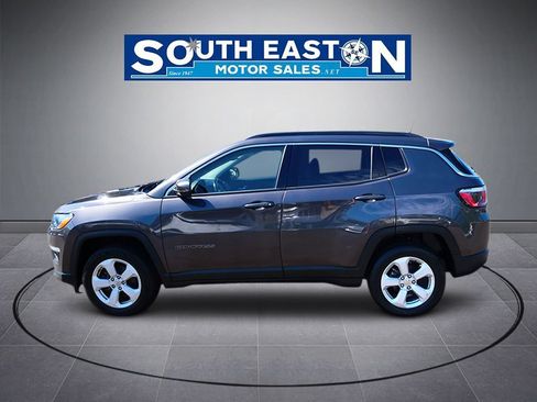 Used 2020 Jeep Compass Latitude AWD/4WD image 8
