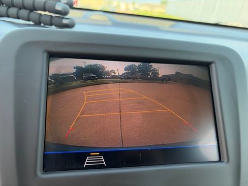 Used 2021 Chevrolet Equinox LT FWD image 16