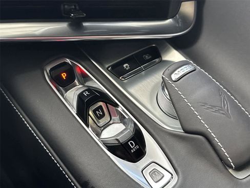Used 2023 Chevrolet Corvette Stingray Premium Conv w/ Z51 Performance Package RWD image 18