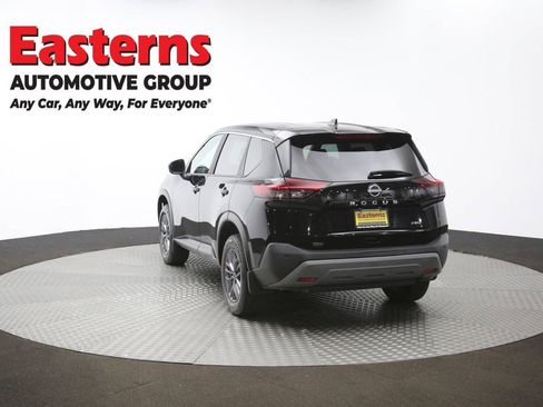 Used 2023 Nissan Rogue S image 65