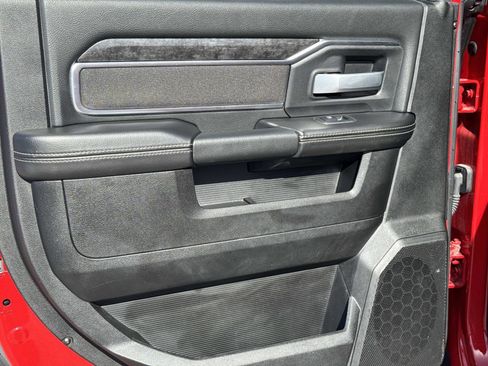 Used 2024 RAM 2500 Big Horn w/ Sport Appearance Package image 12