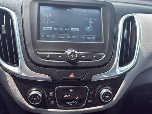 Used 2018 Chevrolet Equinox LS w/ LPO, Protection Package FWD image 16