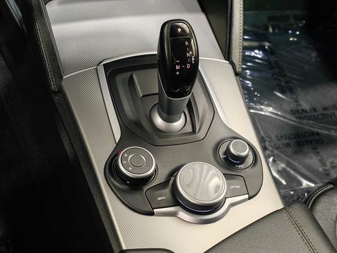 Used 2018 Alfa Romeo Stelvio AWD w/ Cold Weather Package image 9