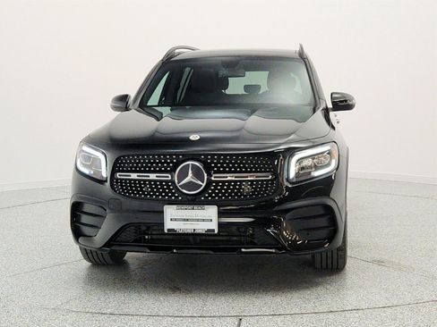 Used 2022 Mercedes-Benz GLB 250 image 2