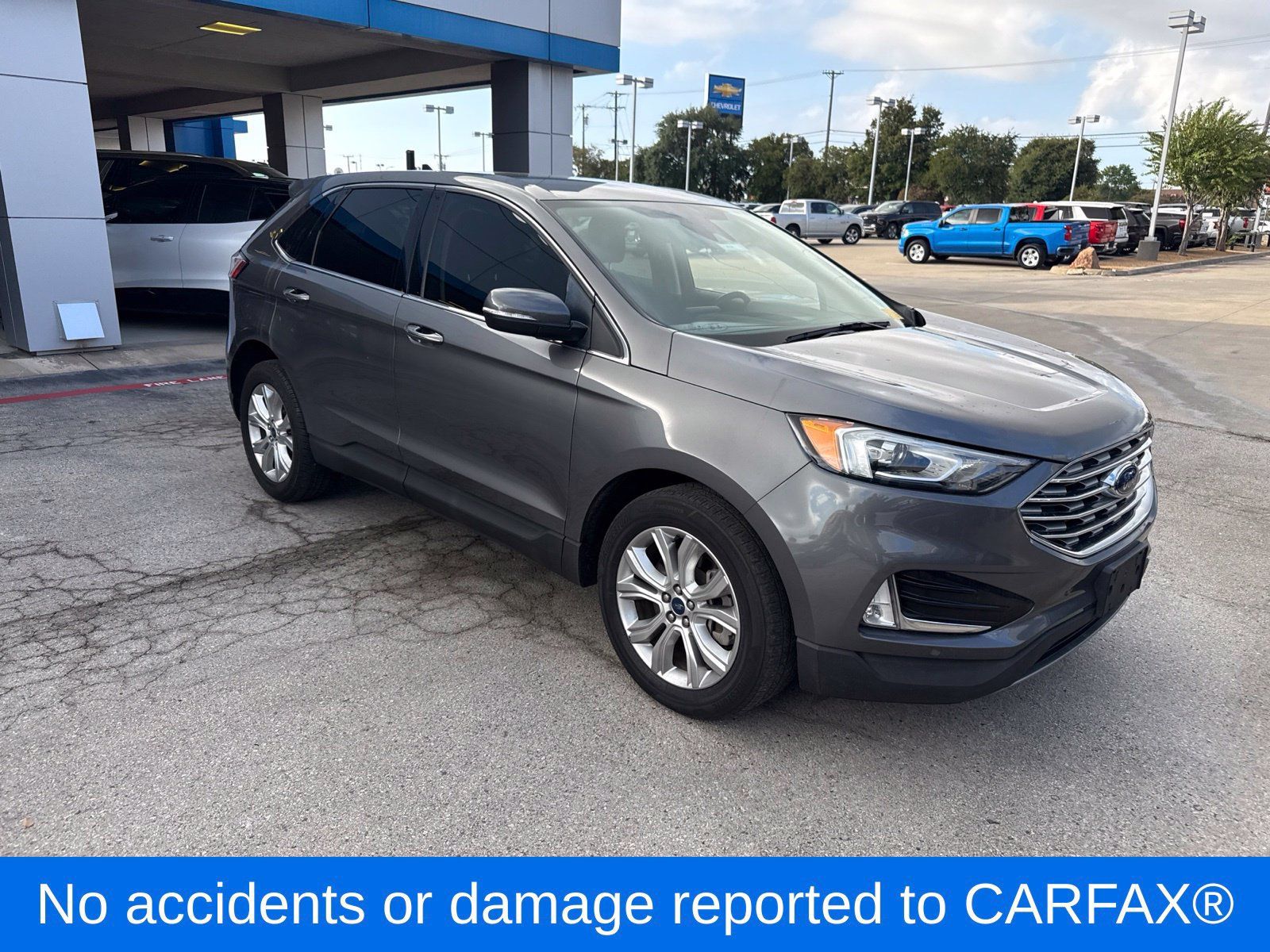 Used 2022 Ford Edge Titanium AWD/4WD image 2