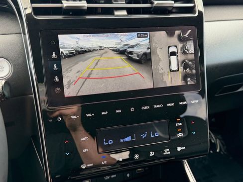 Certified 2023 Hyundai Tucson Limited FWD image 22