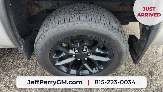 Used 2014 GMC Sierra 1500 SLT w/ SLT Crew Cab Value Package AWD/4WD image 9