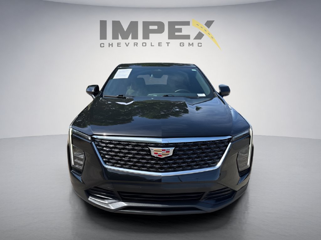 Used 2024 Cadillac XT4 Luxury FWD image 8