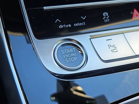 New 2026 Audi Q8 Premium Plus AWD/4WD image 18